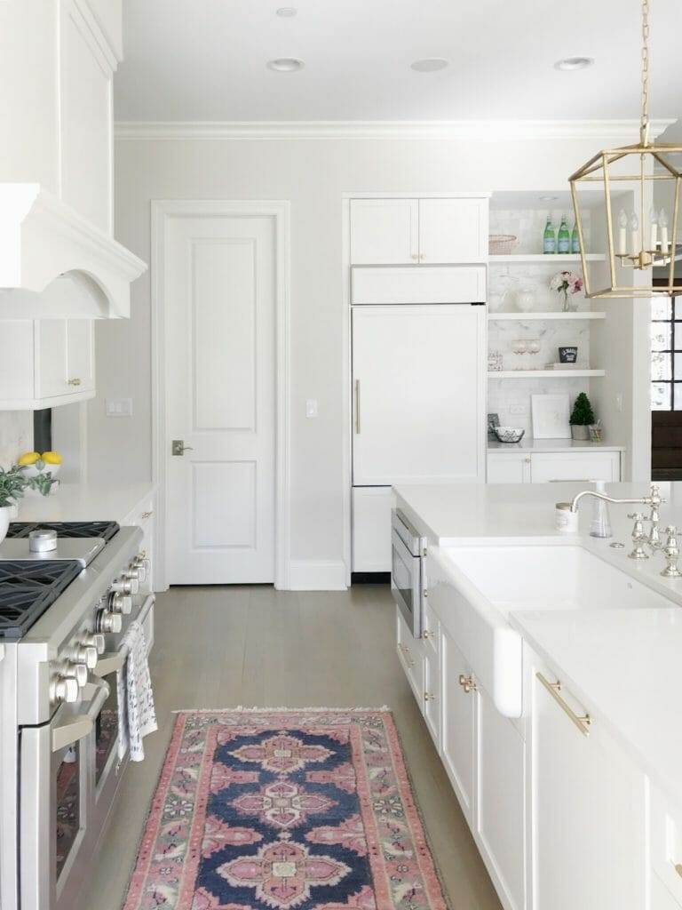 white kitchen inspo