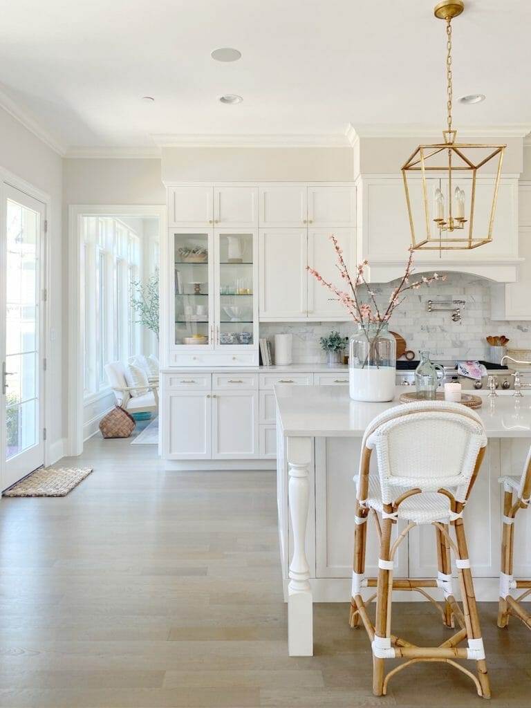 Spring Tour Part 1: Living Room & Kitchen