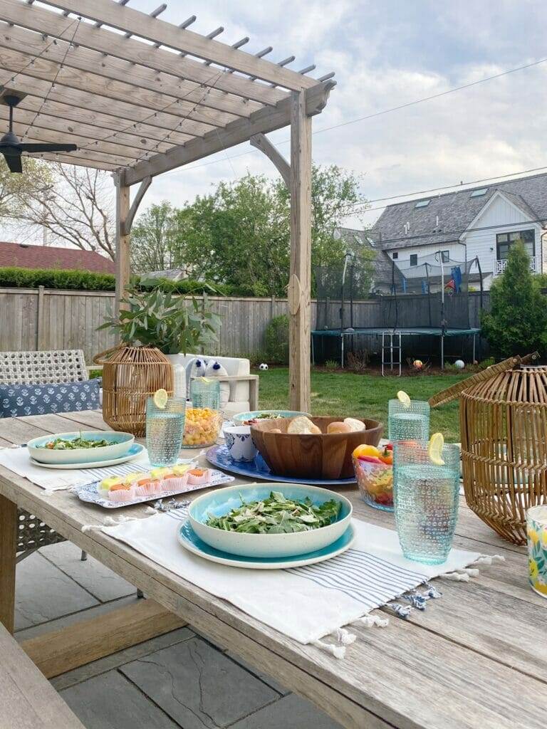 Backyard hosting tips