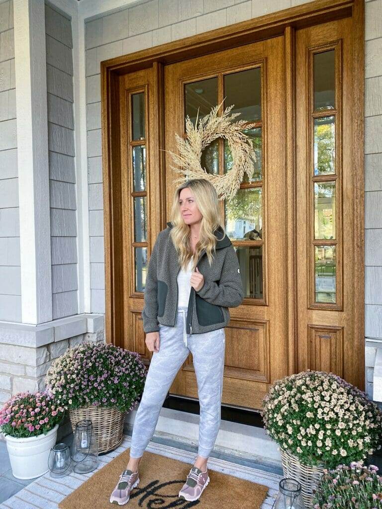vuori fall clothing, sherpa jacket and joggers