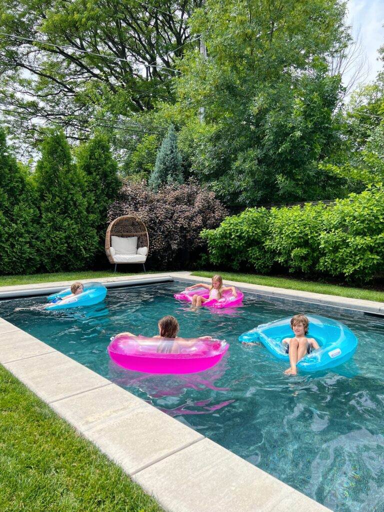 Kids in pool floats Kids in pool floats